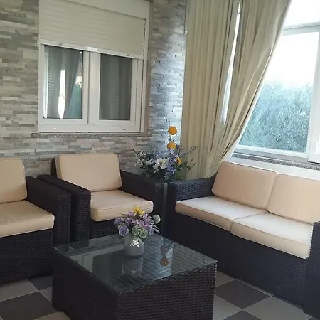Island Gold Guest house Vir