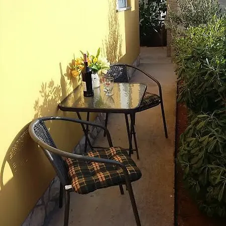 Island Gold Guest house
